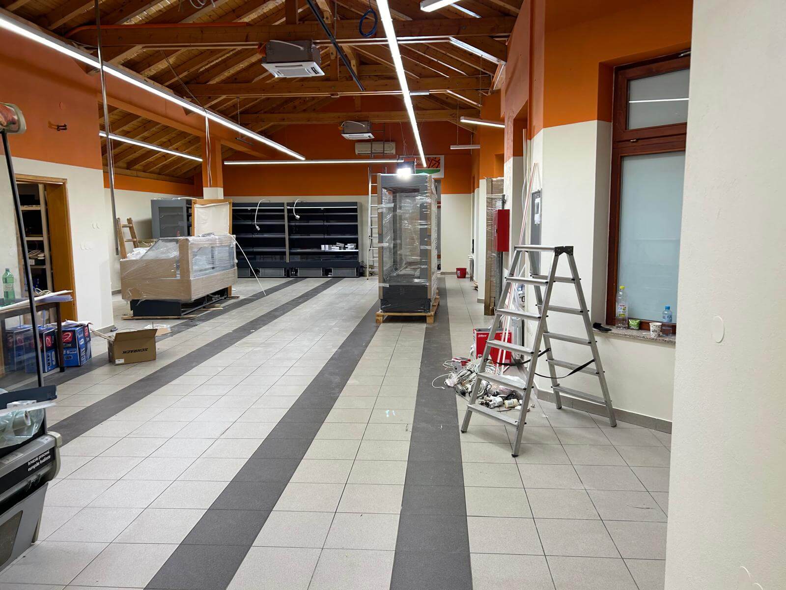 ELEKTROINSTALACIJE JAKE I SLABE STRUJE - Elstrom d.o.o.